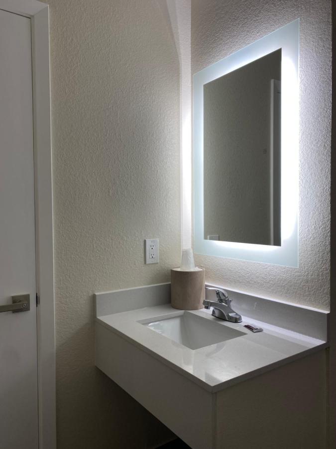 Quality Inn Cameron Luaran gambar