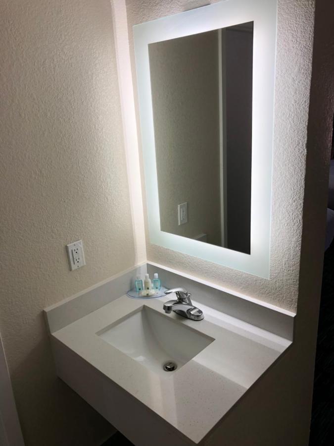 Quality Inn Cameron Luaran gambar